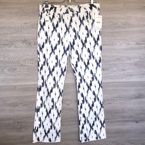 Free People Denim - NWT- Women’s Free People Flare Fringe Bottom Jeans